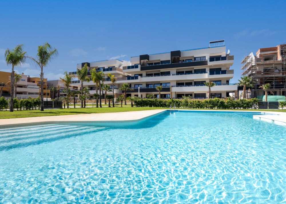 2/3-Bed Luxury Apartments with Sea Views in Orihuela Costa