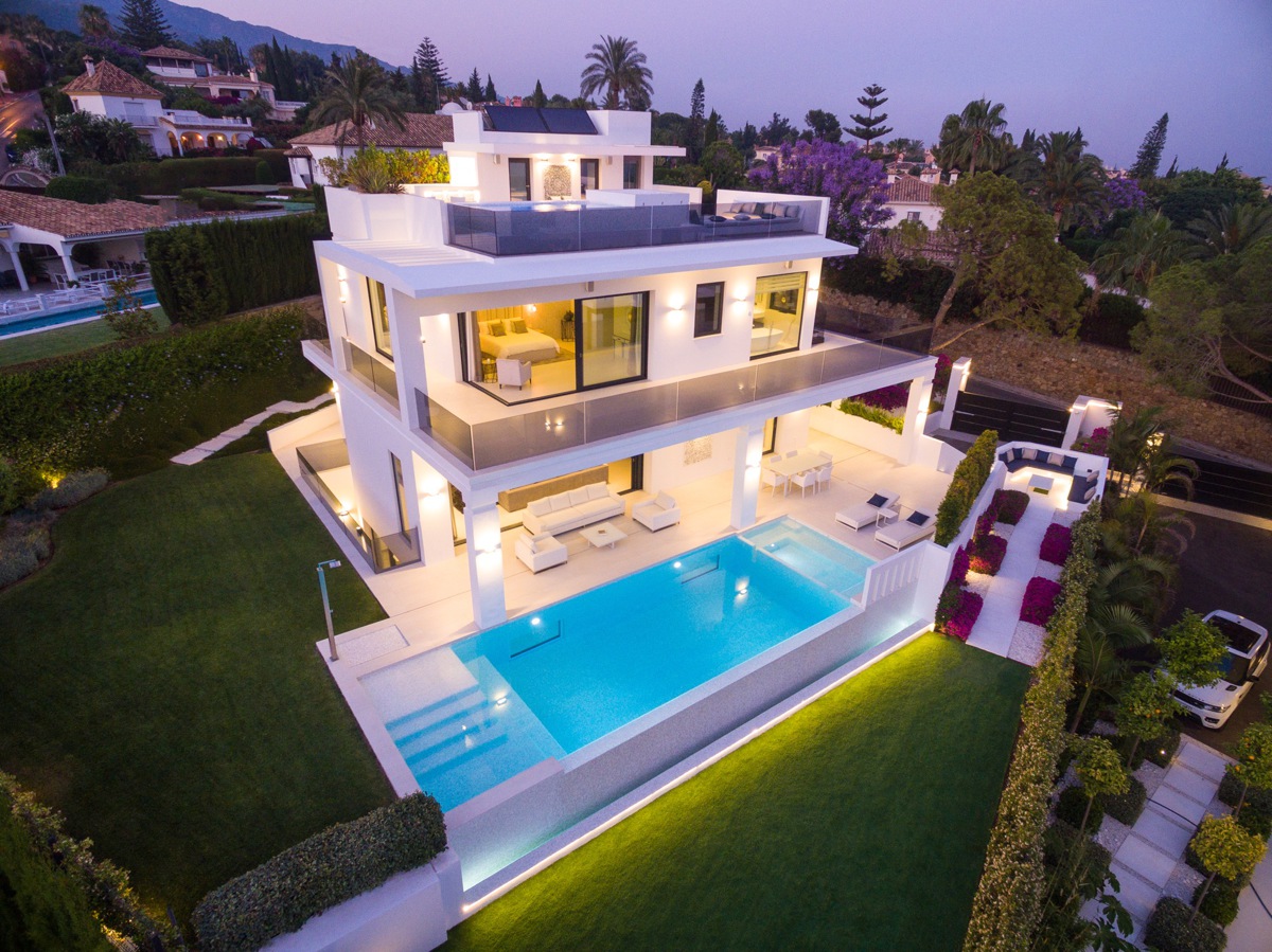 5-Bedroom Villa in Marbella Golden Mile
