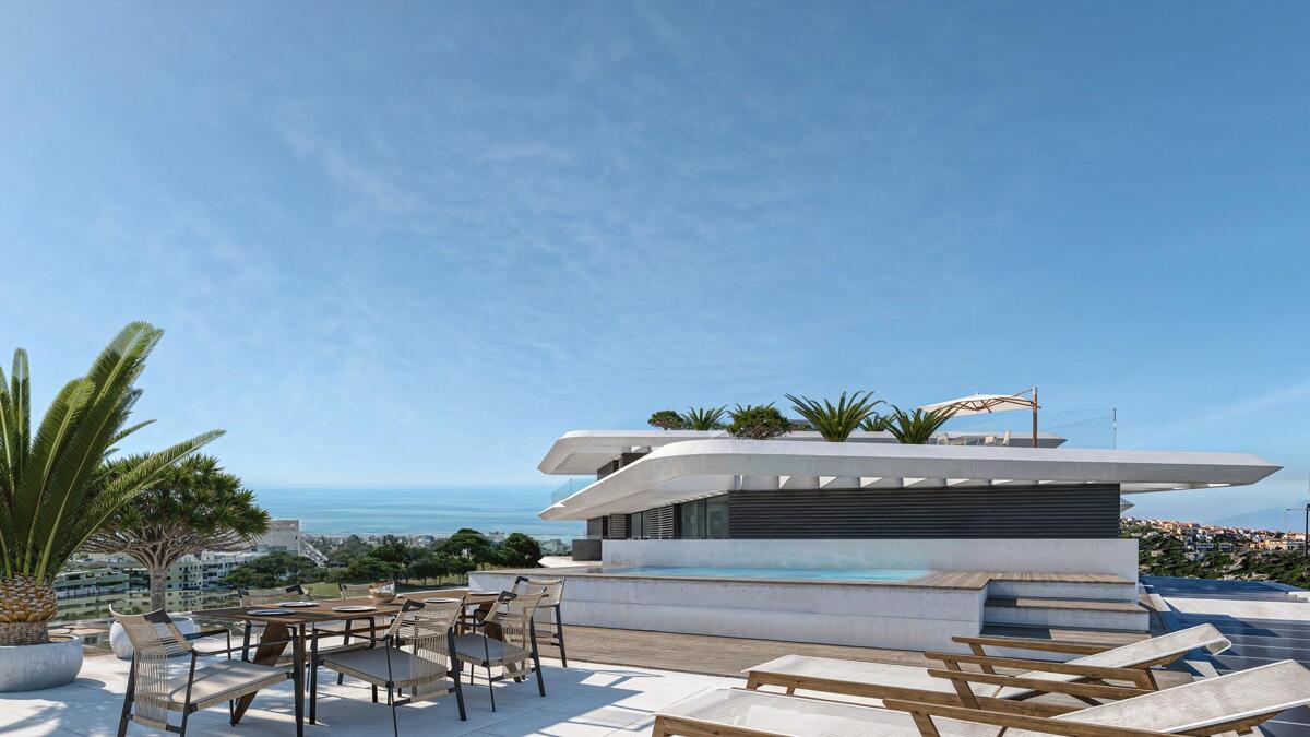 New build, 2 bedroom, 2 bathroom penthouse in Estepona