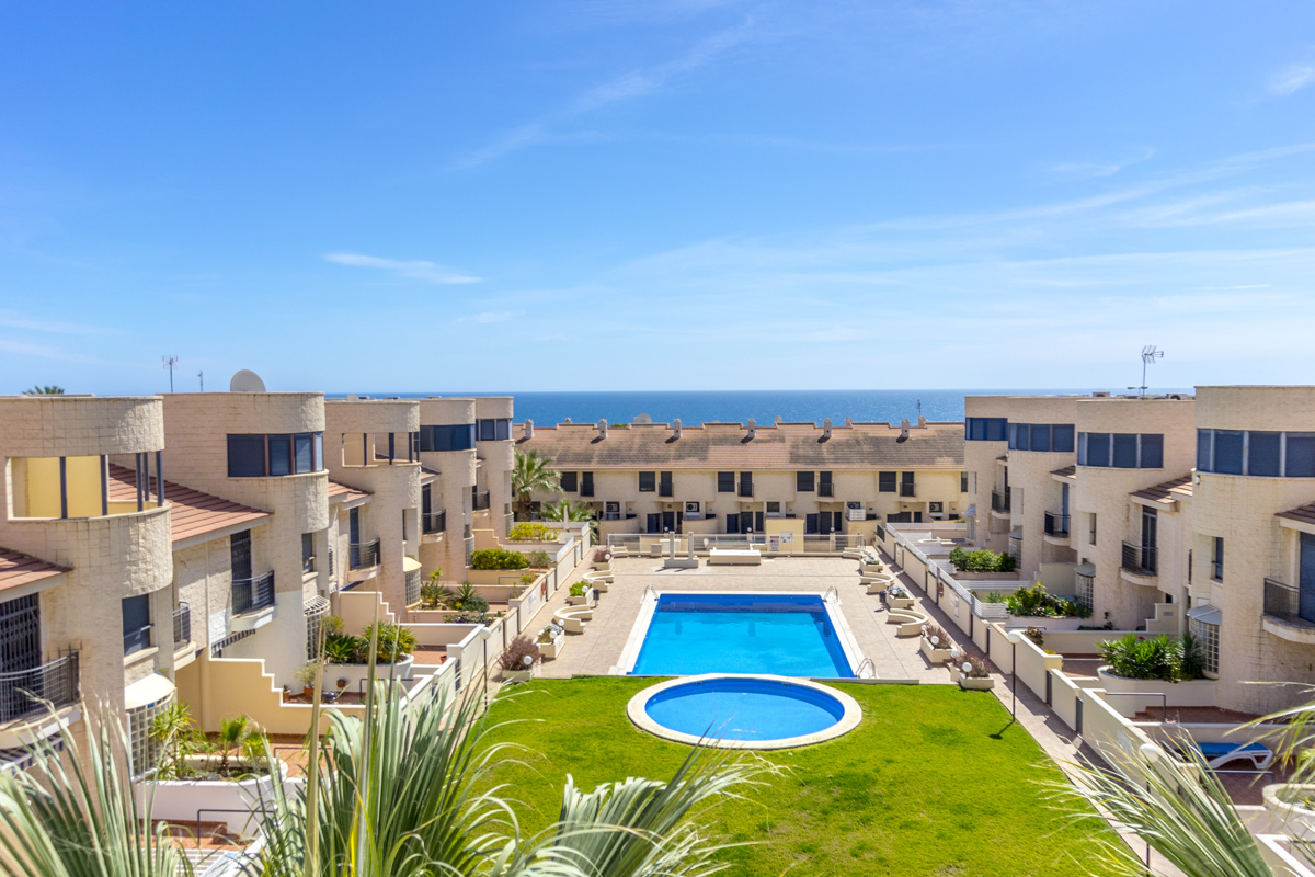 Apartment near the Beach in Cabo Roig